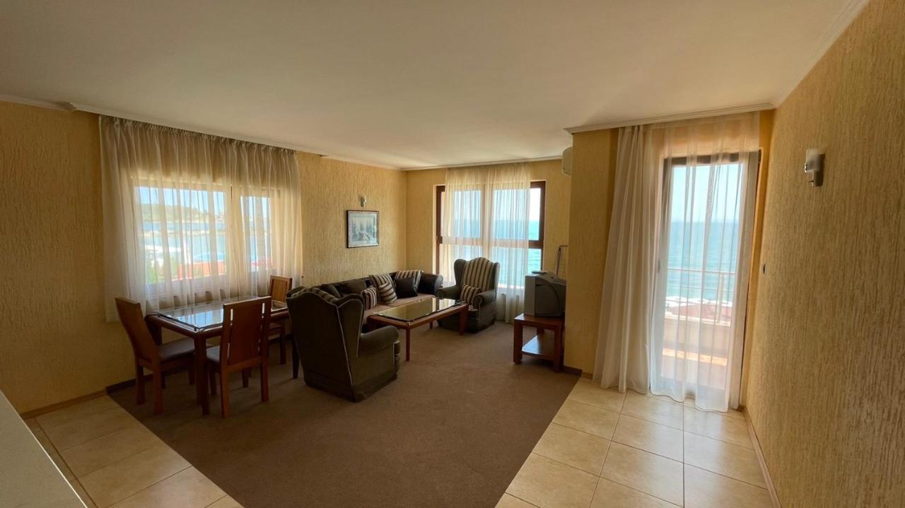 Elizabeth Beach Apartments Nesebar Buitenkant foto